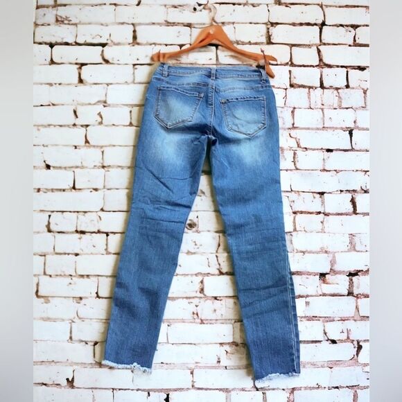 KENSIE JEANS THE ULTIMATE HIGH RISE SKINNY WASH LOOK WITH HOLES SIZE 4/27 - Picture 4 of 7